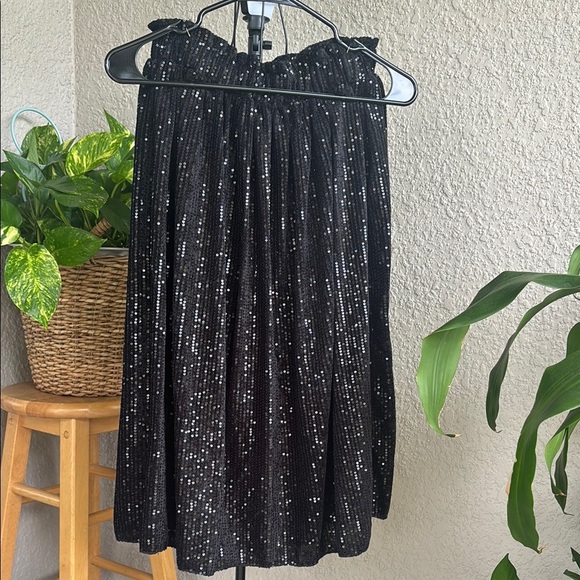 Metro Wear Shimmering Black A-Line Skirt - Picture 5 of 11